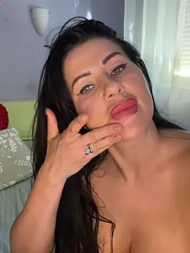 IRISWHITE17