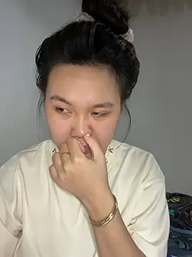 Almira6868 webcam