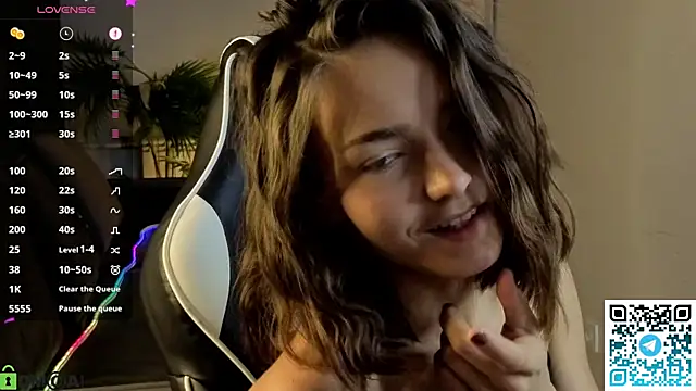 Leslie_Scott webcam