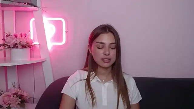 milanaangelas - MilanaAngelAs's free webcam - UK Sex Cams