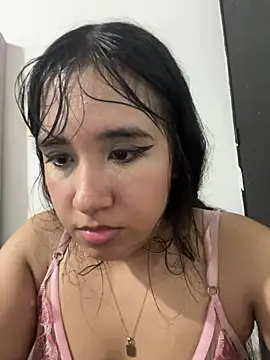 samantthaescobar (F young) - Finger in  ass and spanks ass