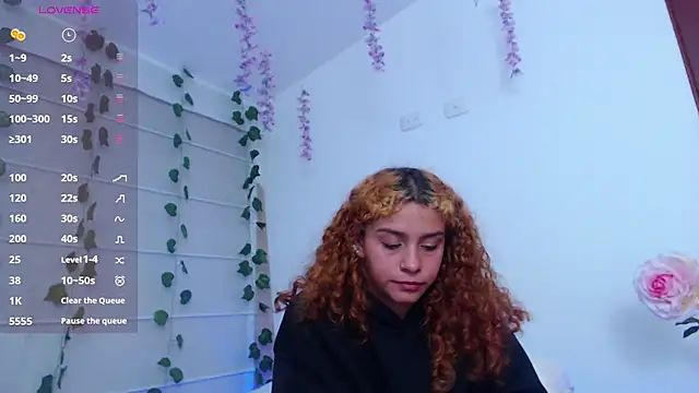 sarabubbie (Ask my age) - Get naked