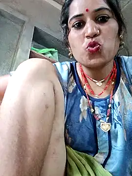 Hot_kamla