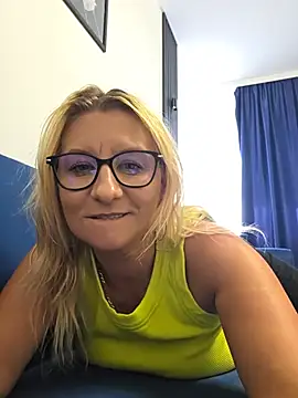 KaylinJan webcam