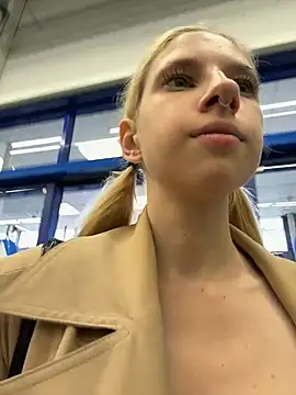 michelle_lovique webcam