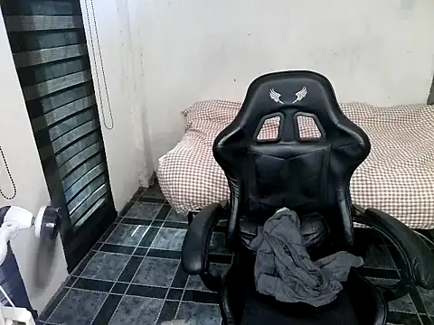 Spicy_RowyCam webcam