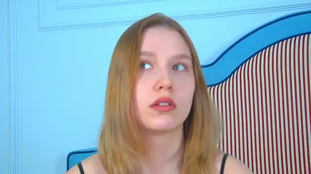 LiliLinn webcam