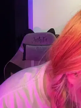 Sophia_Weest99 webcam