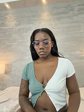 Alaia_Colins webcam