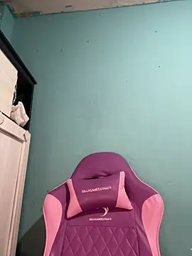 April_Becker webcam