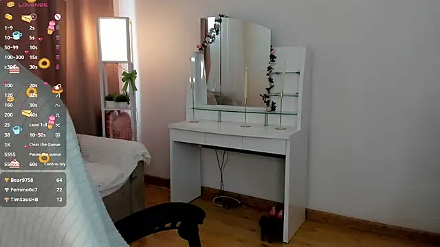 EmilyTrase webcam