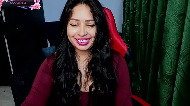 charlotee_lovee69 webcam
