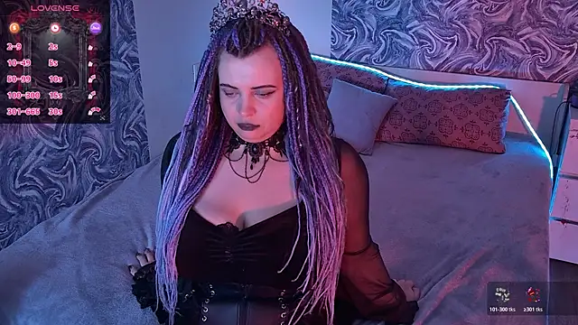 Miss_Maya_Mils webcam