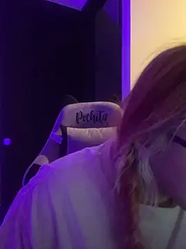 Sophia_Weest99 webcam