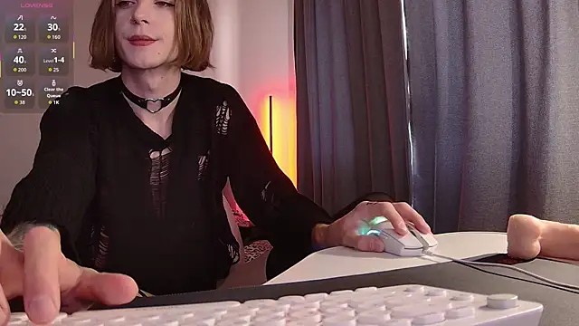 midwestemoqueen webcam