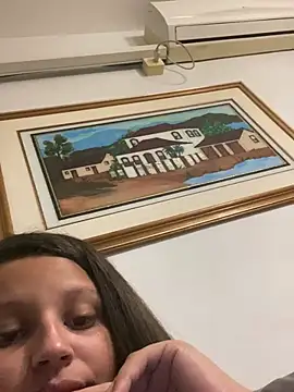 julia_moreira webcam