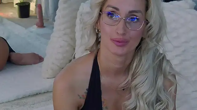 IsabelleEthan webcam