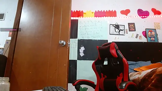 Saray_extrovert_ webcam