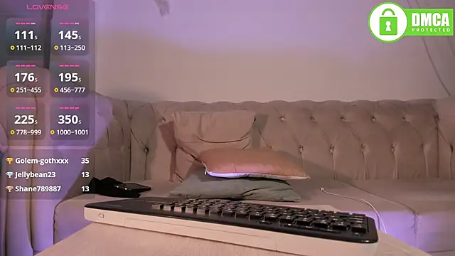 zoe_37 webcam