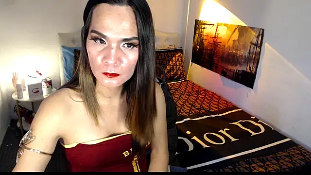 NinaDOM4CUM webcam