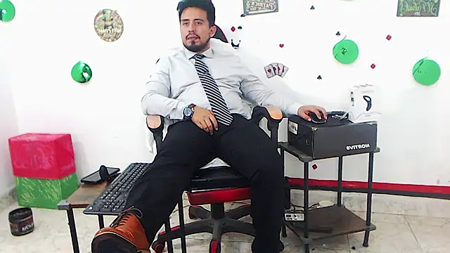 kalethbigdick (Ask my age) - soft  dick
