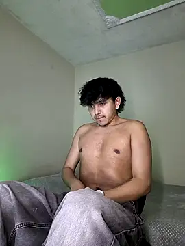 thiago_wc (M young) - masturbate 10min