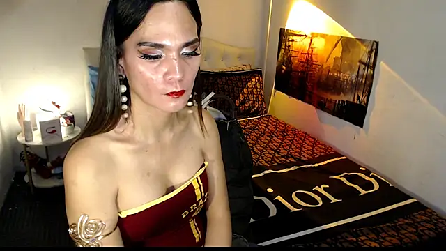 NinaDOM4CUM webcam