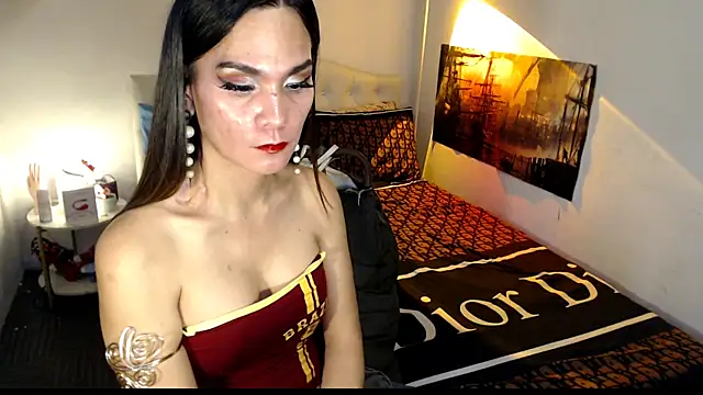 NinaDOM4CUM webcam