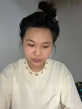 Almira6868 webcam