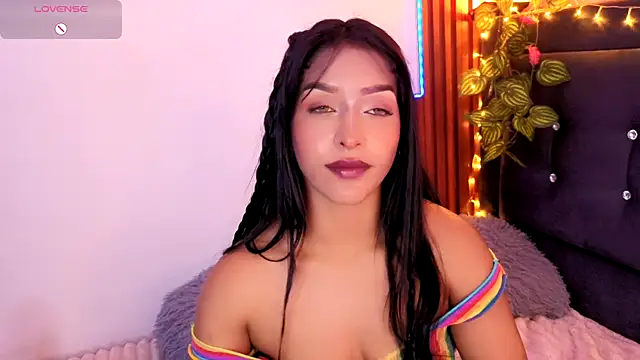 alisse_storm - Alisse_Storm's free webcam - UK Sex Cams