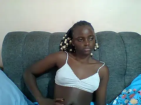Beauty-Glam live cam on StripChat