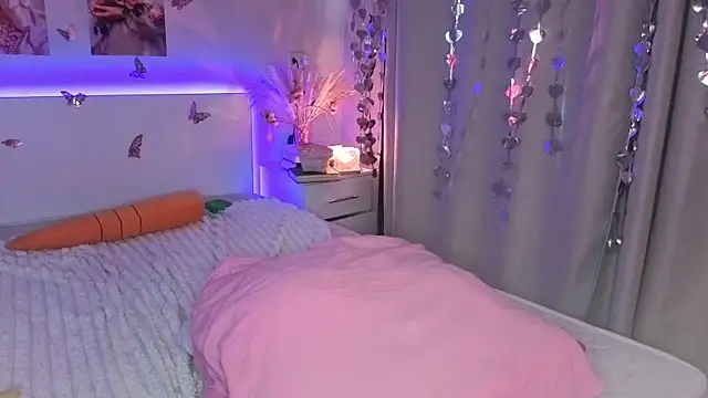 Milly_Lane webcam