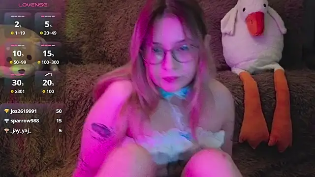 LeahBay webcam
