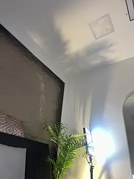 Isa__Blanc webcam