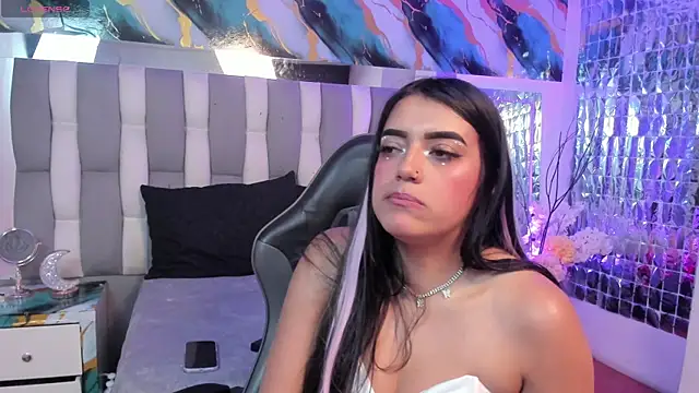 IsaDiiaz webcam