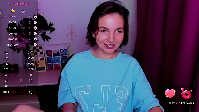KindHazelHere_ webcam