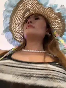 okgirl_23 webcam