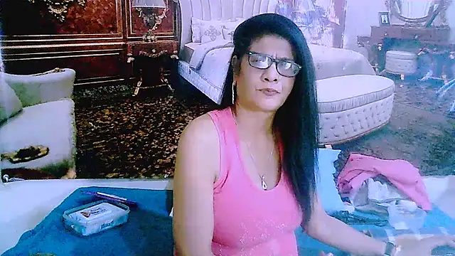 IndianAllure webcam