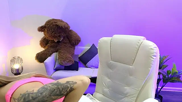 DeboraHorny webcam