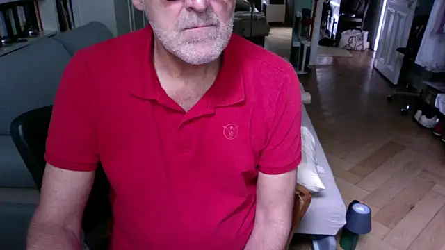 Traumsommer2 live cam on StripChat