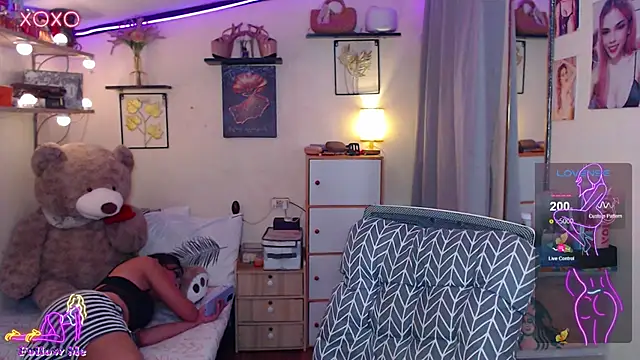 izabella_moore webcam