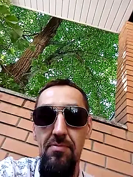 Nik888Nik888 webcam