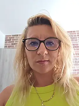 KaylinJan webcam