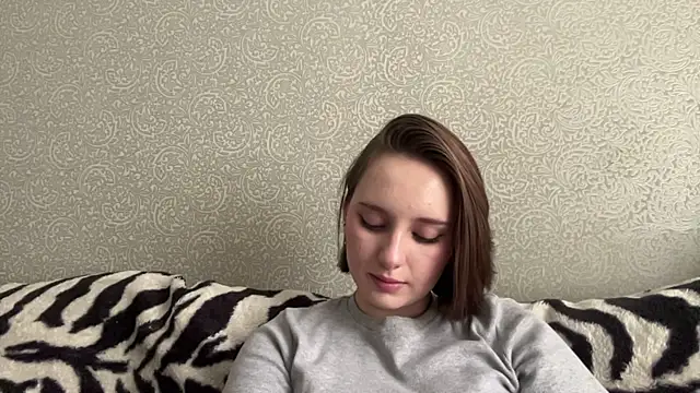 LovieClausing webcam