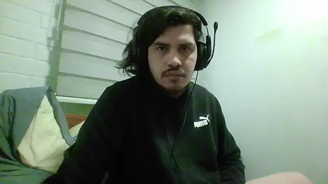 hung_weeb webcam
