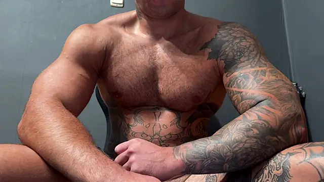 Mr_YourGod webcam