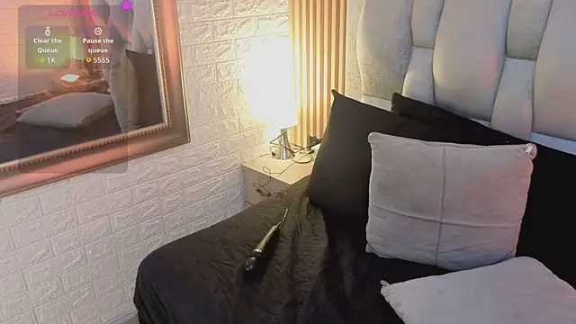 AndreinaLopezz webcam
