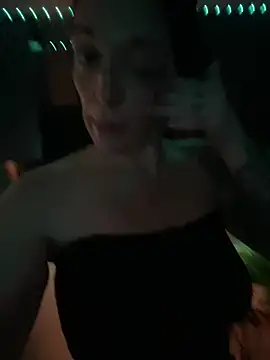 humblehottie (F milf) - Ride dildo on the floor