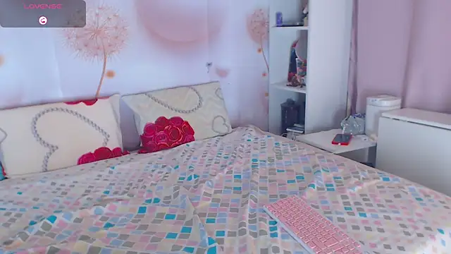 mooncandygirl - Mooncandygirl's free webcam - UK Sex Cams