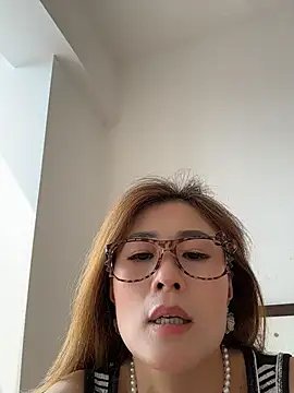 okgirl_23 webcam